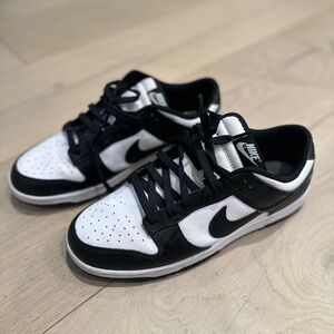 Nike dunk low “black white”